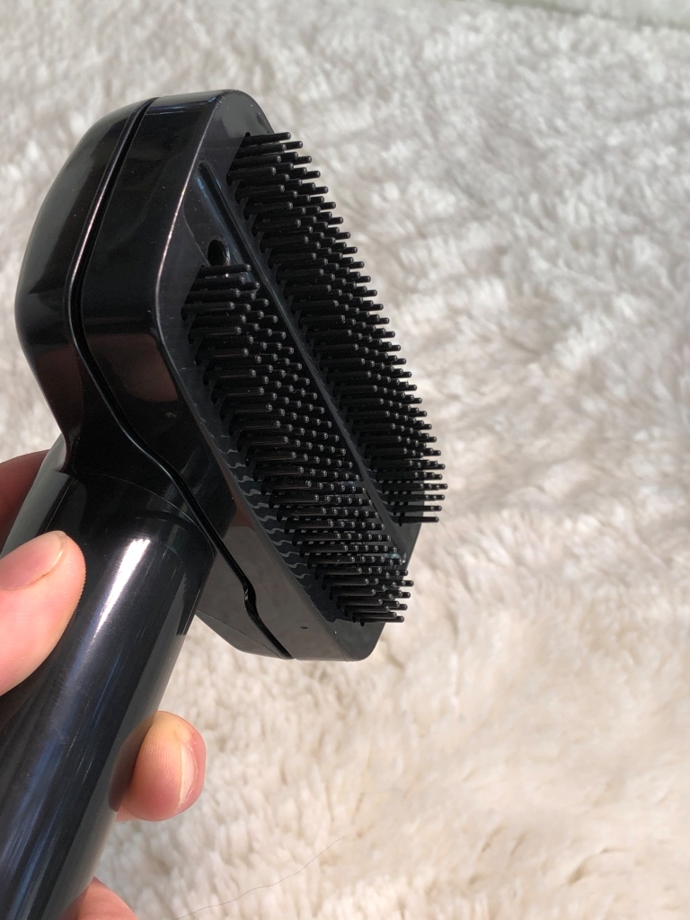 Tierbürste mit PVC-Kamm u. Schlauch